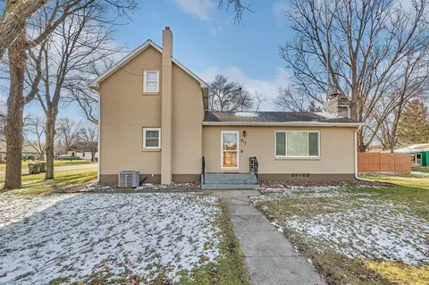 417 1st St NW, Richmond, MN 56368