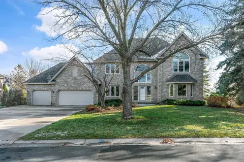 10359 Canadians Lndg, Eden Prairie, MN 55347