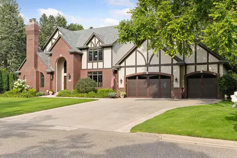 1948 Glenhill Rd, Mendota Heights, MN 55118