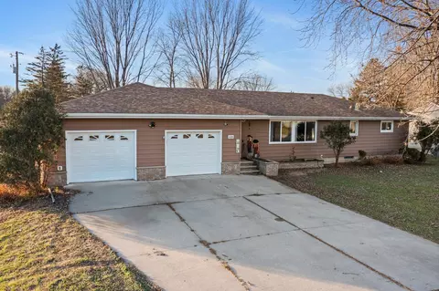 9324 SW 37th Ave, Hope, MN 56046