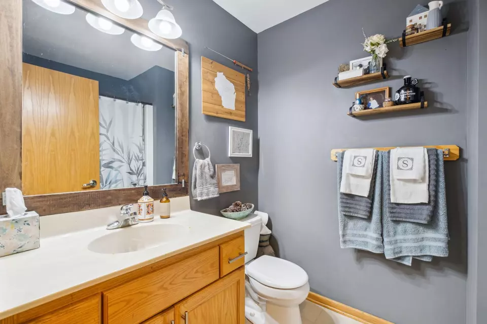  321 Wildwood Cir, Roberts, WI 54023 photo 7