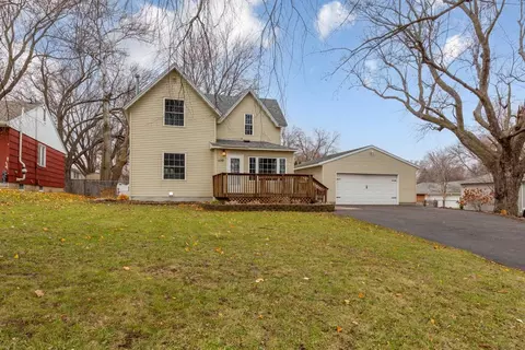 638 Mineral Springs Rd NE, Owatonna, MN 55060