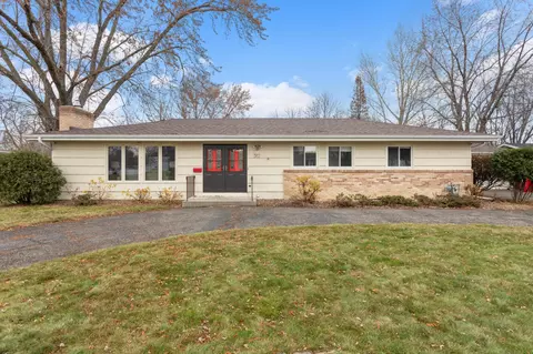 512 Portland Pl, Bloomington, MN 55420