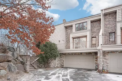 6703 Vernon Ave S, Edina, MN 55436