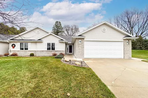601 7 12 Street Cir NW, Kasson, MN 55944