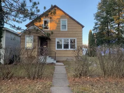 609 6th St S, Virginia, MN 55792