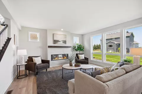 7441 Waters Edge Ave, Shakopee, MN 55379