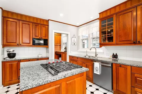 519 N Hawthorne Rd, Duluth, MN 55812 photo 22