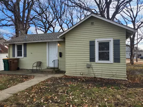 525 Triangle Dr, Albert Lea, MN 56007