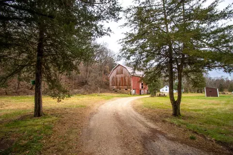 w12187 Wisconsin 35, Prescott, WI 54021