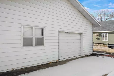220 20th St NW, Faribault, MN 55021 photo 28