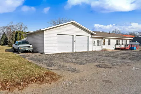220 20th St NW, Faribault, MN 55021 photo 3