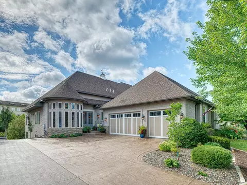 166 Stonebridge Rd, Lilydale, MN 55118