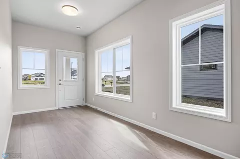 4716 Hampton Loop S, Moorhead, MN 56560 photo 4