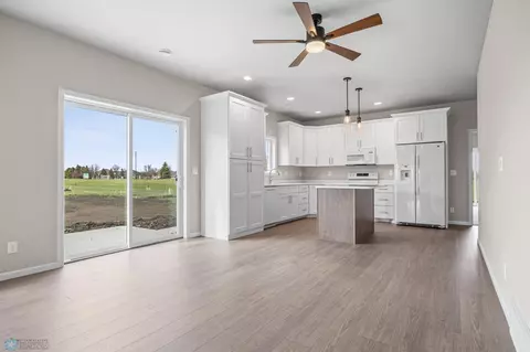 4716 Hampton Loop S, Moorhead, MN 56560 photo 9