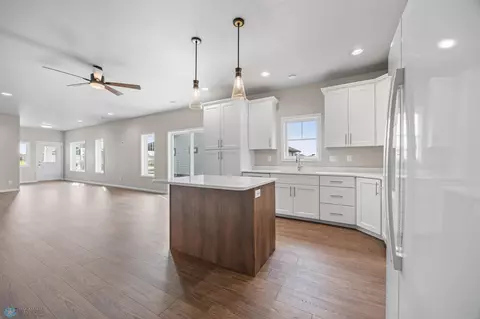 4716 Hampton Loop S, Moorhead, MN 56560 photo 12