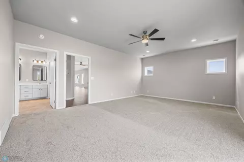 4716 Hampton Loop S, Moorhead, MN 56560 photo 14