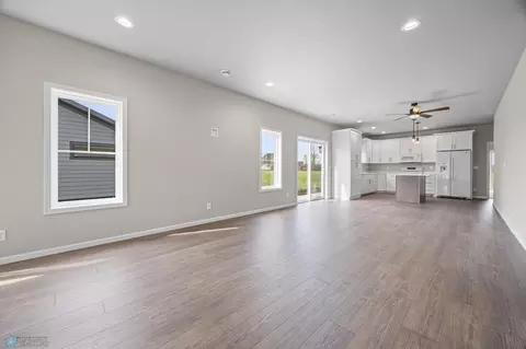 4716 Hampton Loop S, Moorhead, MN 56560 photo 6