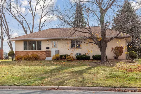 121 Maplewood Dr E, Bloomington, MN 55420