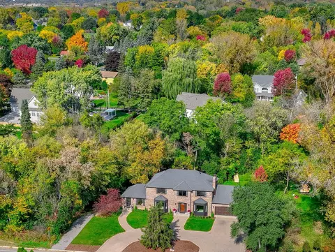679 Marie Ave W, Mendota Heights, MN 55118