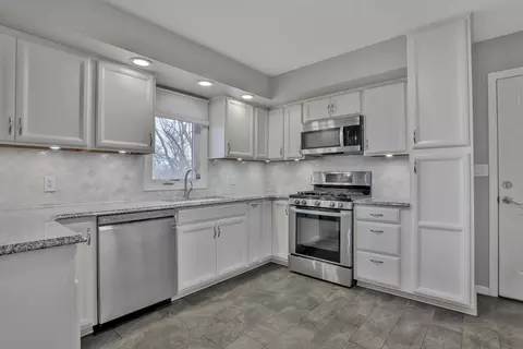 2109 Carnelian Ln, Eagan, MN 55122 photo 10