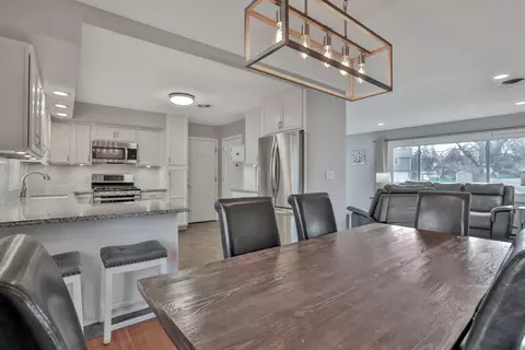 2109 Carnelian Ln, Eagan, MN 55122 photo 8