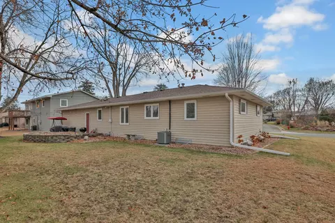 2109 Carnelian Ln, Eagan, MN 55122 photo 24