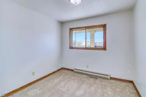 102 Maple Dr, Mapleton, ND 58059 photo 12