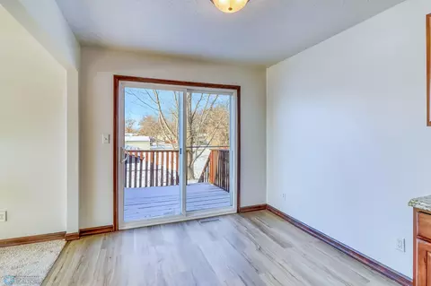 102 Maple Dr, Mapleton, ND 58059 photo 6
