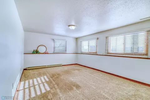 102 Maple Dr, Mapleton, ND 58059 photo 23