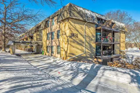 3431 Kent St #711, Shoreview, MN 55126