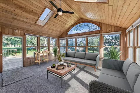 108 Villa Dr, Mora, MN 55051