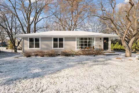 115 Kentucky Ave N, Golden Valley, MN 55427