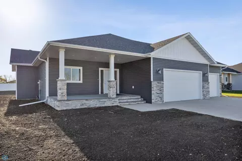 105 Annies Way, Mapleton, ND 58059 photo 2