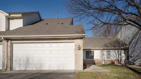 7930 Forest Blvd #B, Woodbury, MN 55125
