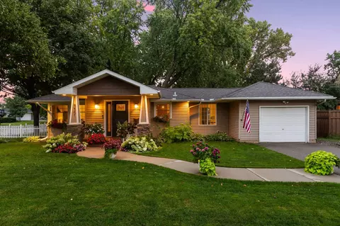 8501 W 35th St, Saint Louis Park, MN 55426