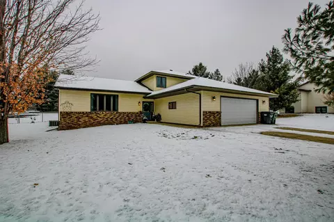 1642 W Latoka Dr SW, Alexandria, MN 56308