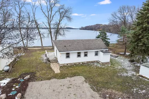 49403 Sportsmans Ln, Waterville, MN 56096