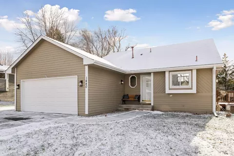 1440 Hunter Sq, Waconia, MN 55387