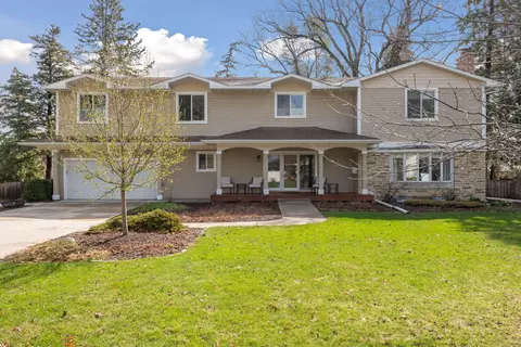 1892 Asbury St, Falcon Heights, MN 55113