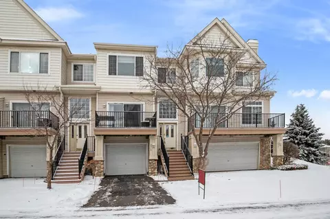 2319 Eagle Trace Ln, Woodbury, MN 55129