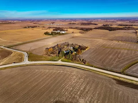 6011 County Road 10 SE, Dover, MN 55929