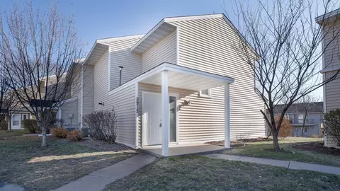 5912 Cahill Ave, Inver Grove Heights, MN 55076