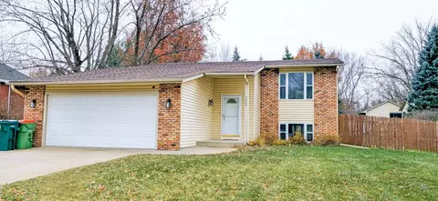 3824 Edith Ln, Circle Pines, MN 55014