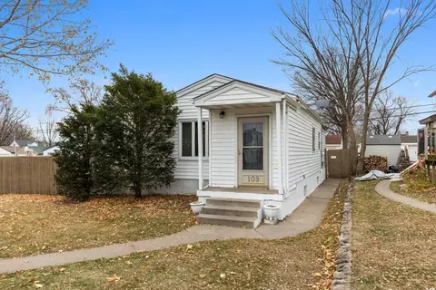 109 Richmond St W, South Saint Paul, MN 55075