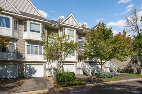 8853 Brunswick Path #1105, Inver Grove Heights, MN 55076
