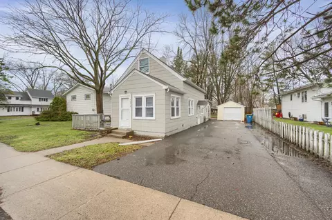 4671 Bald Eagle Ave, White Bear Lake, MN 55110