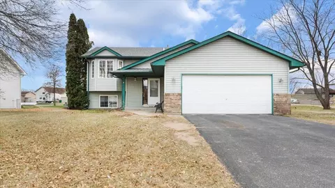 5632 Loon Dr, Big Lake, MN 55309