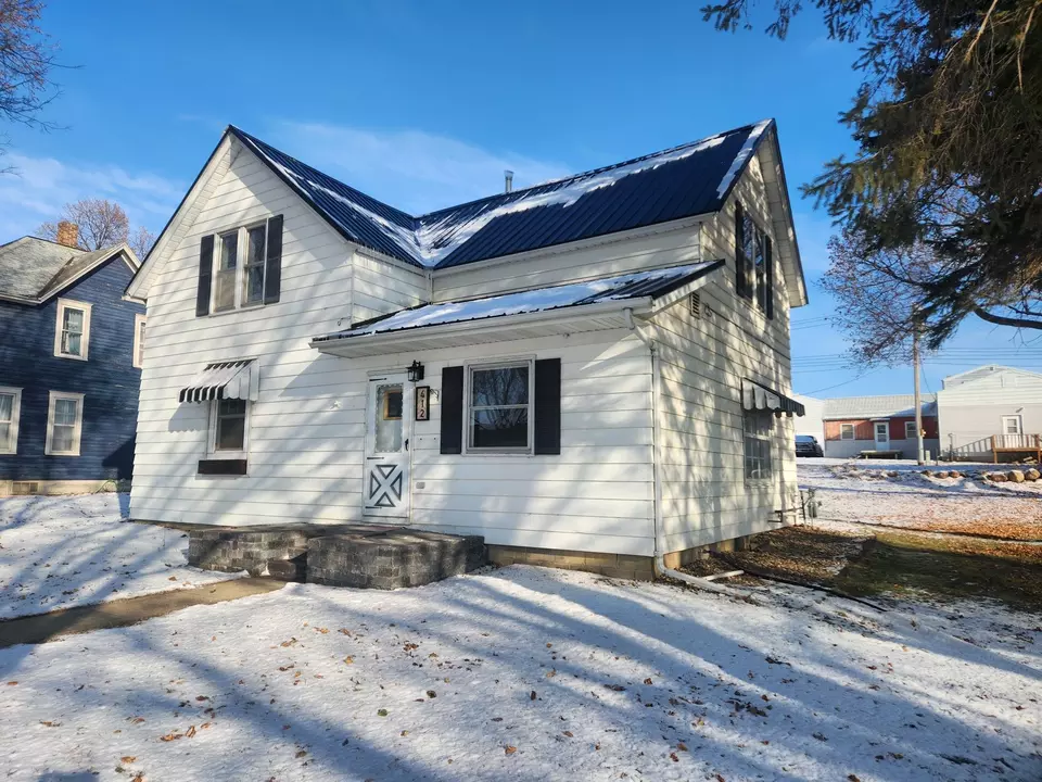 Exterior - 412 Plum St, Lakefield, MN 56150 photo 1 of 1