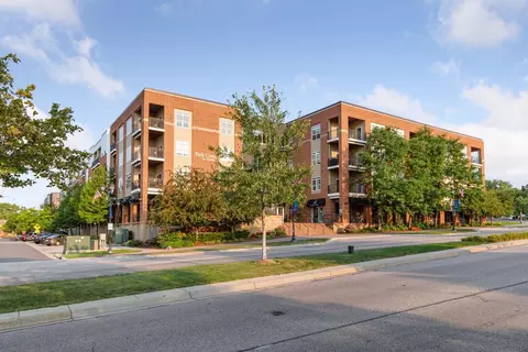 12501 Nicollet Ave #304, Burnsville, MN 55337